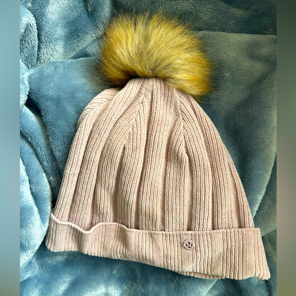 Blush lululemon beanie